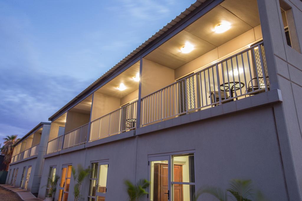 Morse Court Apartments Карата Екстериор снимка