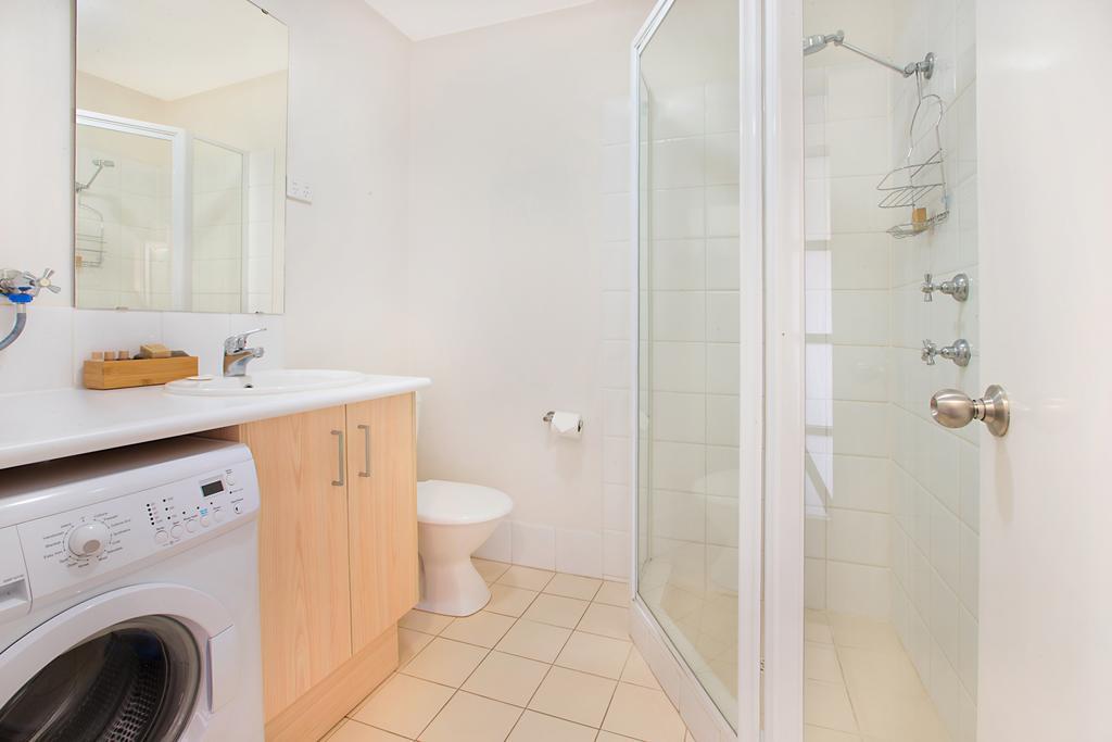 Morse Court Apartments Карата Екстериор снимка