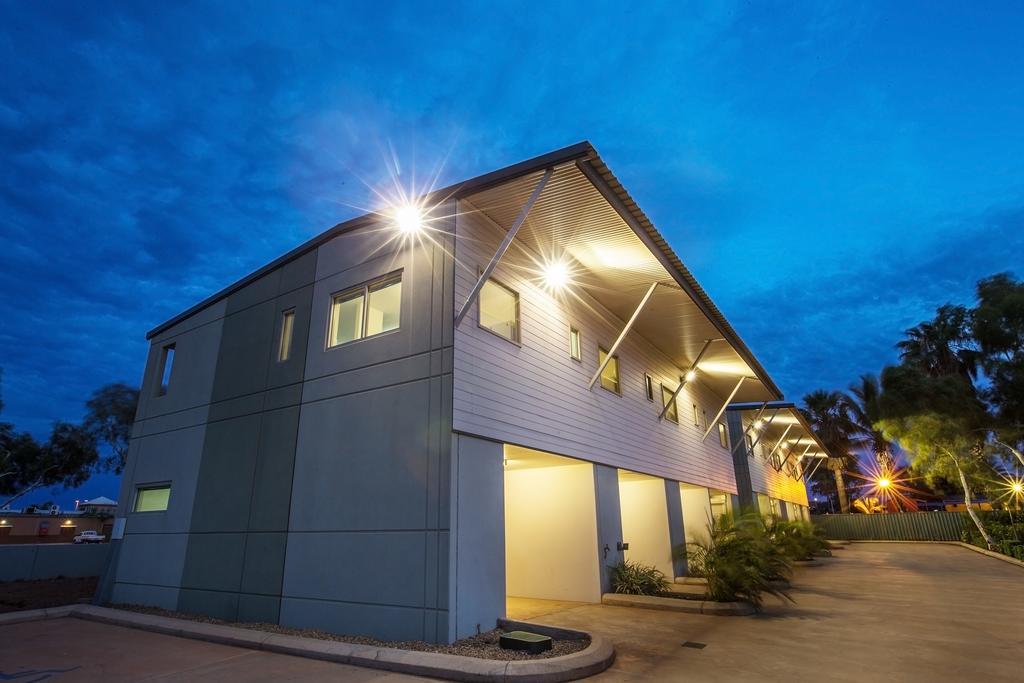 Morse Court Apartments Карата Екстериор снимка